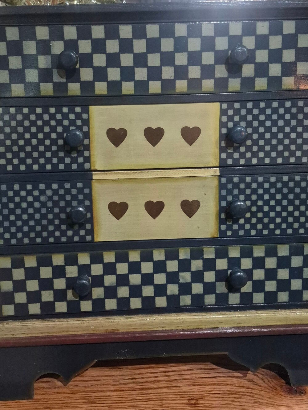 Vintage Country Folk Art Mini Chest–Hand-Painted Checkered & Heart Accent Drawer - Picture 2 of 11